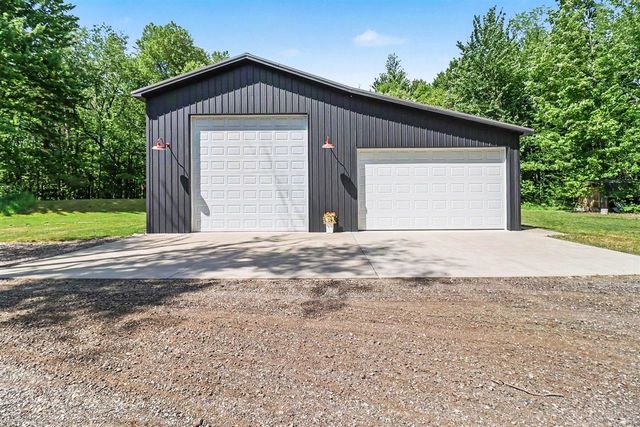 6830 N 120th Avenue, Hart, MI 49420