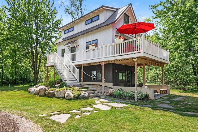 6830 N 120th Avenue, Hart, MI 49420