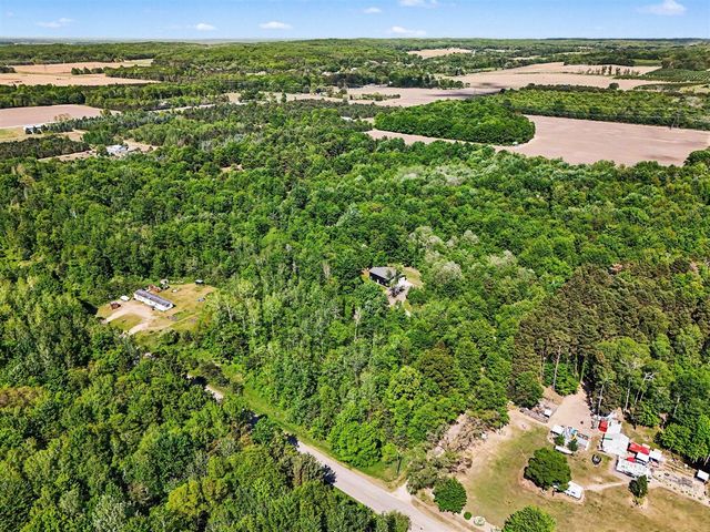 6830 N 120th Avenue, Hart, MI 49420