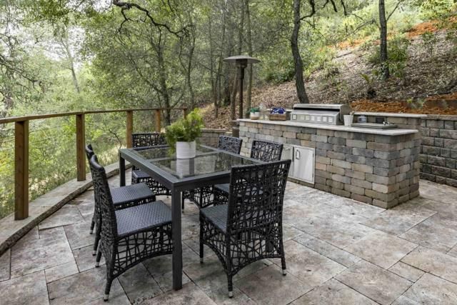 61 Oak Haven Way, Woodside, CA 94062