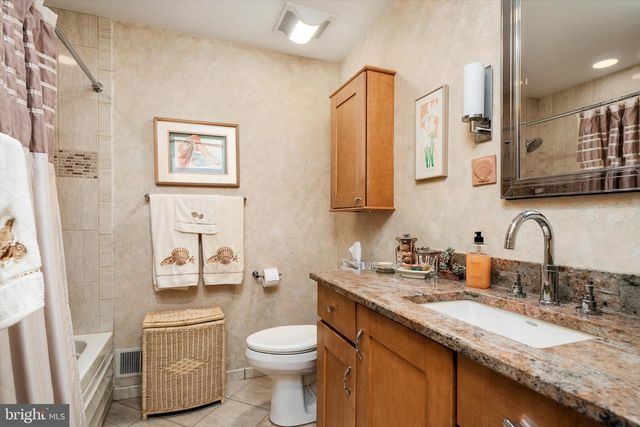 9 POE LANE, Allentown, NJ 08501