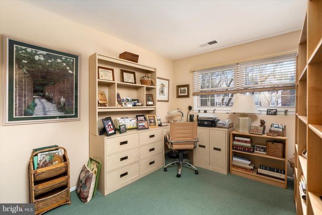 9 POE LANE, Allentown, NJ 08501