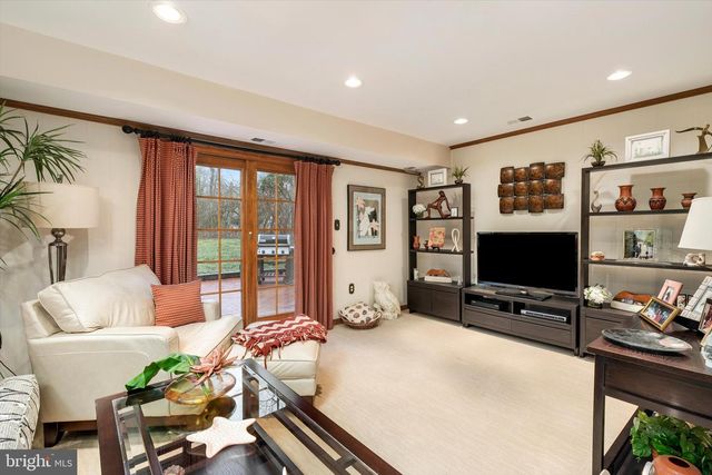 9 POE LANE, Allentown, NJ 08501