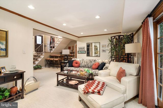 9 POE LANE, Allentown, NJ 08501