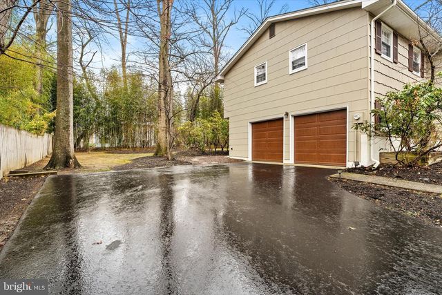 9 POE LANE, Allentown, NJ 08501