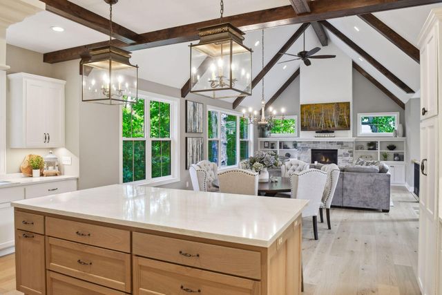 20555 Linden Road, Deephaven, MN 55331