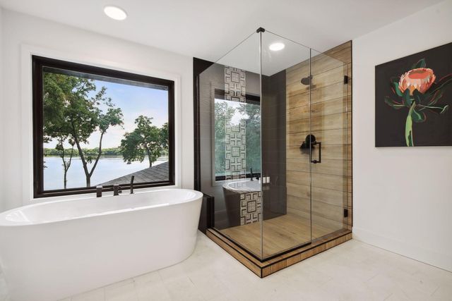 20555 Linden Road, Deephaven, MN 55331