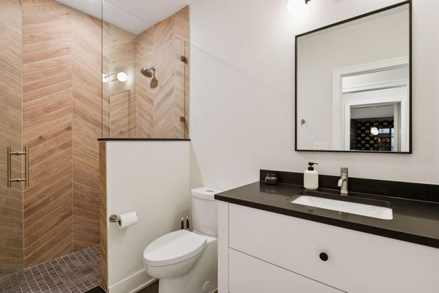 20555 Linden Road, Deephaven, MN 55331