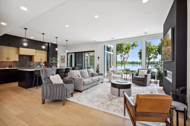 20555 Linden Road, Deephaven, MN 55331