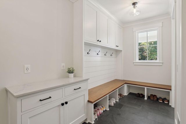 20555 Linden Road, Deephaven, MN 55331