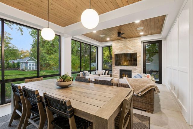 20555 Linden Road, Deephaven, MN 55331