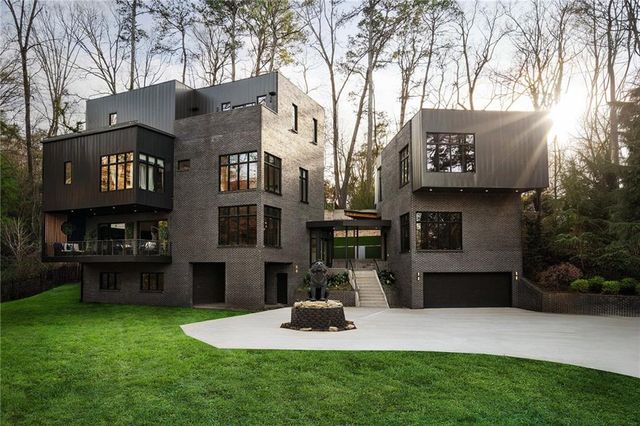 345 Pinecrest Road NE, Atlanta, GA 30342
