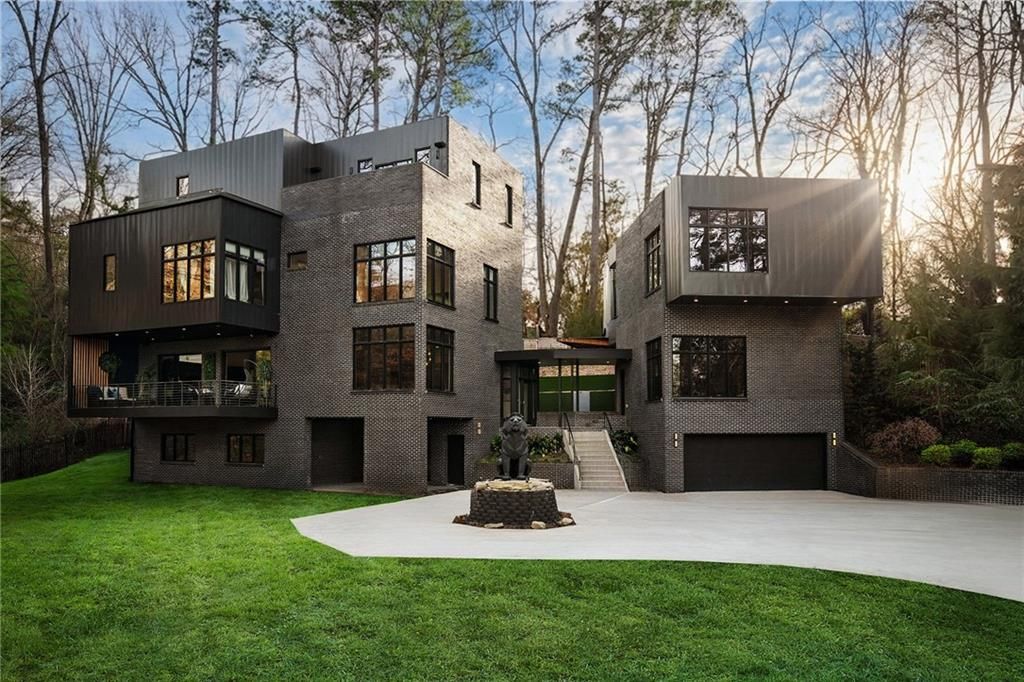 345 Pinecrest Road NE, Atlanta, GA 30342
