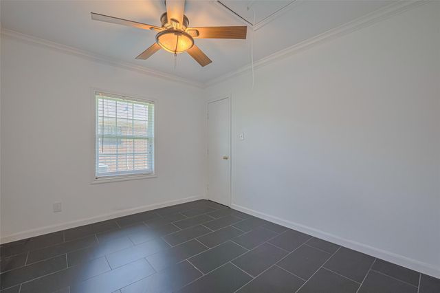 3042 Oak Forest Drive, Houston, TX 77018