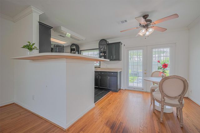 3042 Oak Forest Drive, Houston, TX 77018