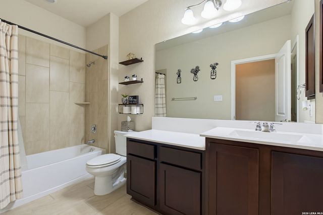 148 Lark Hill, Floresville, TX 78114
