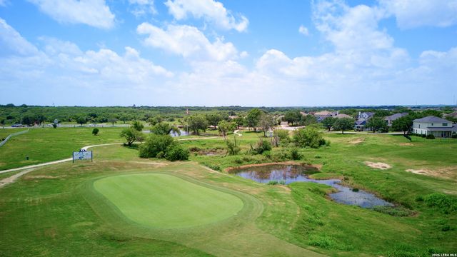 148 Lark Hill, Floresville, TX 78114