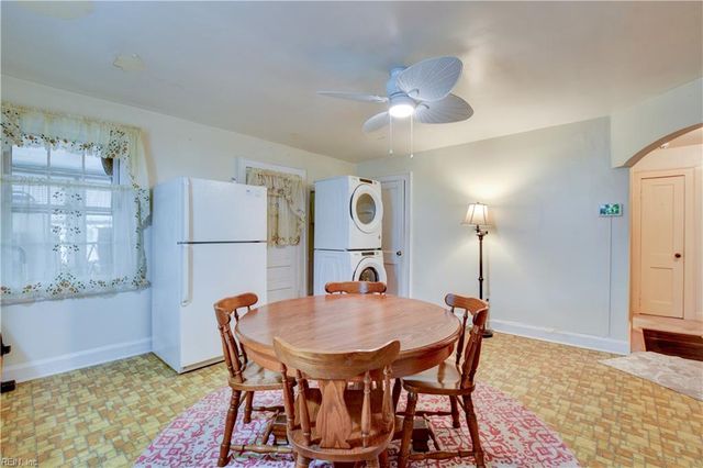 3904 Wyatt DR, Portsmouth, VA 23703