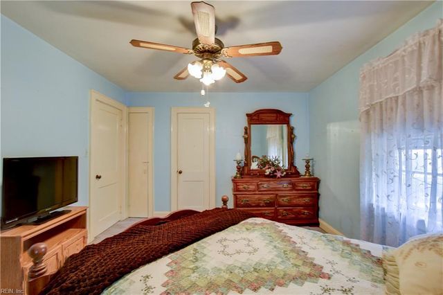 3904 Wyatt DR, Portsmouth, VA 23703