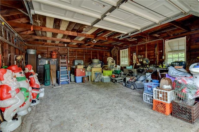 3904 Wyatt DR, Portsmouth, VA 23703