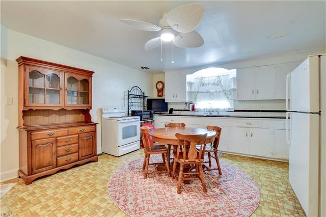 3904 Wyatt DR, Portsmouth, VA 23703