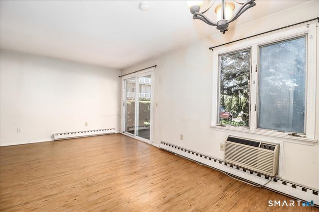 136 Deer Hill Avenue B12, Danbury, CT 06810