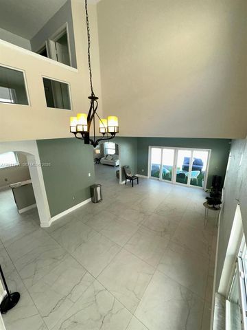 1113 NW 97th Dr, Coral Springs, FL 33071