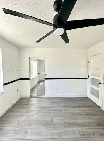 1113 NW 97th Dr, Coral Springs, FL 33071