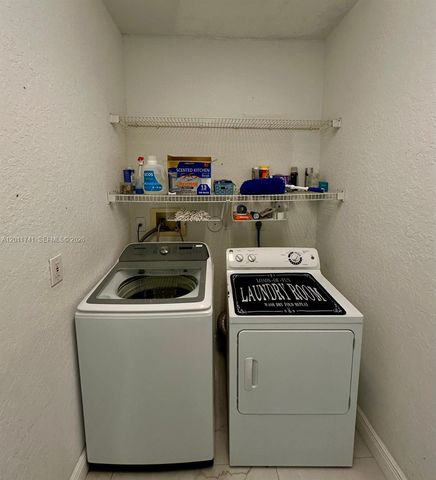 1113 NW 97th Dr, Coral Springs, FL 33071