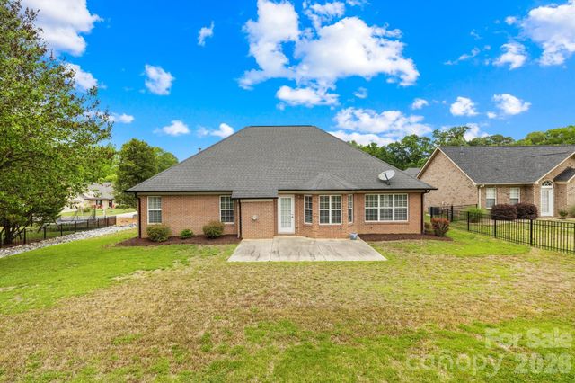 328 River Birch Circle, Mooresville, NC 28115
