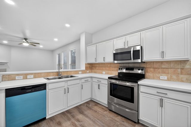 1060 Westbrook Court, Grand Prairie, TX 75052