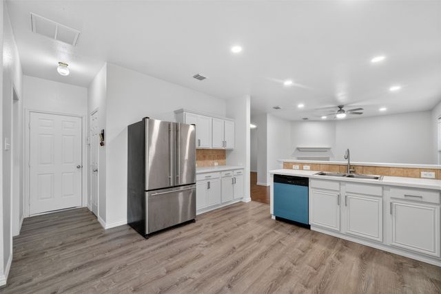 1060 Westbrook Court, Grand Prairie, TX 75052