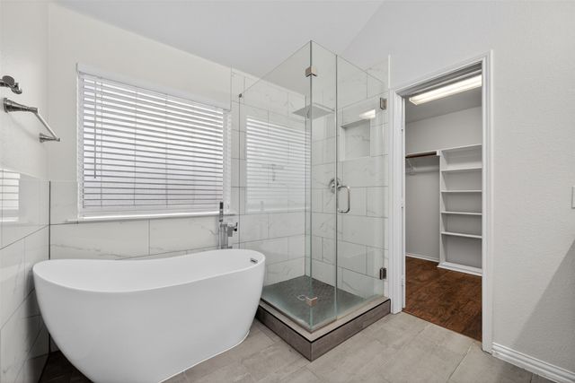 1060 Westbrook Court, Grand Prairie, TX 75052