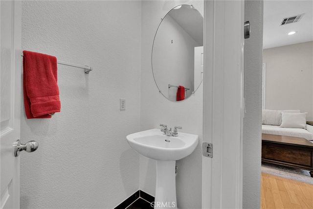 1864 Torrance, Torrance, CA 90501