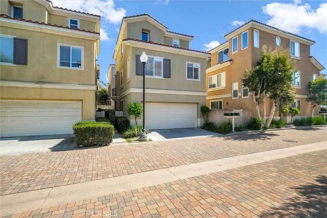 1864 Torrance, Torrance, CA 90501