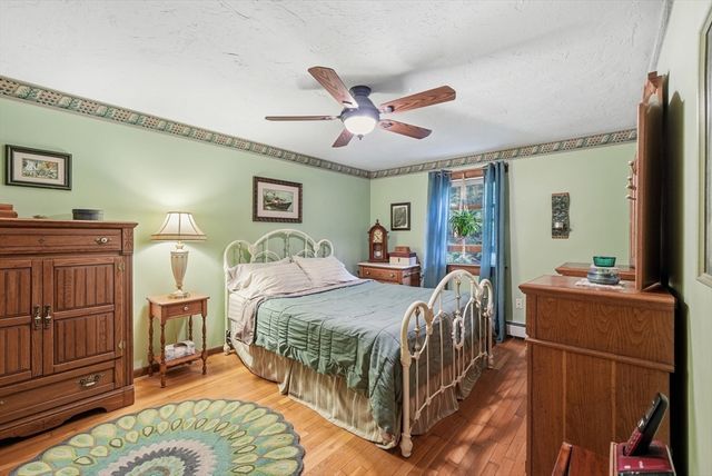 46 Prospect St, Rutland, MA 01543
