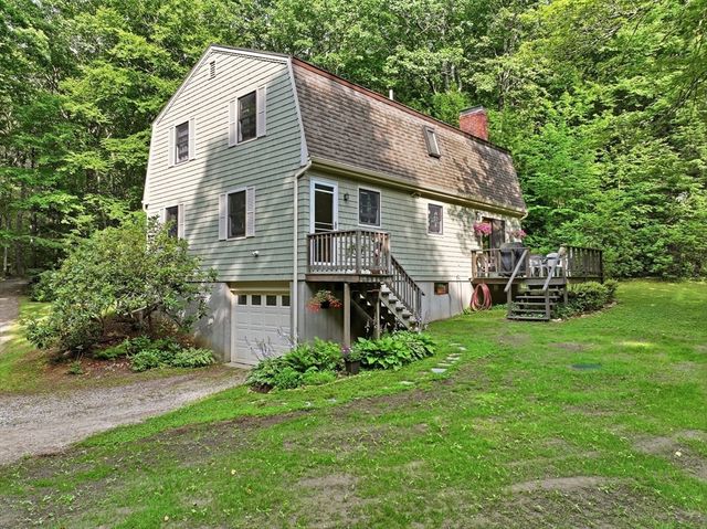 46 Prospect St, Rutland, MA 01543