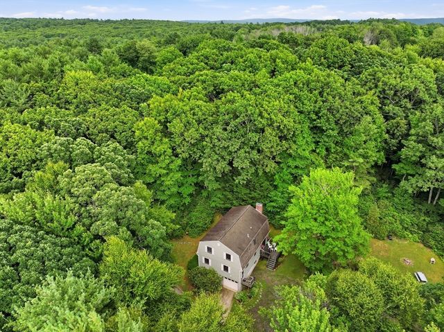 46 Prospect St, Rutland, MA 01543