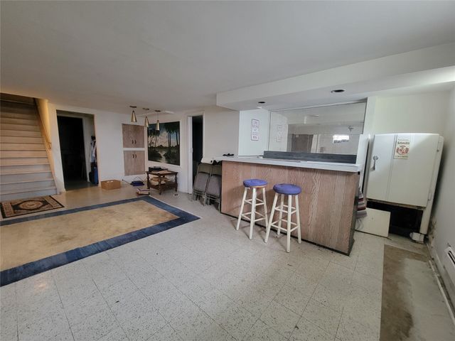 2609 FRONTENAC Drive, Erie, PA 16511