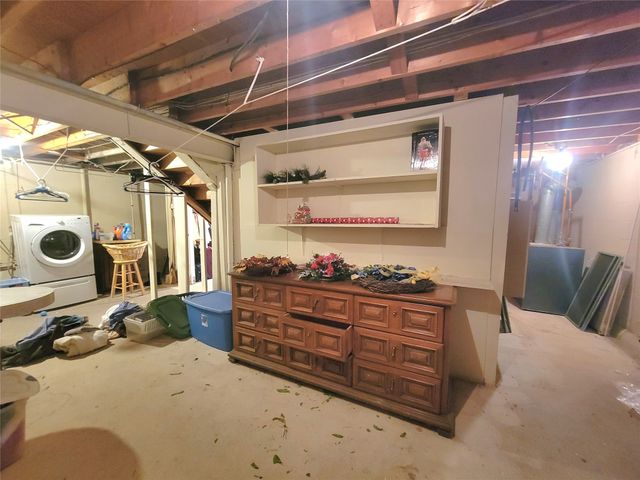 2609 FRONTENAC Drive, Erie, PA 16511