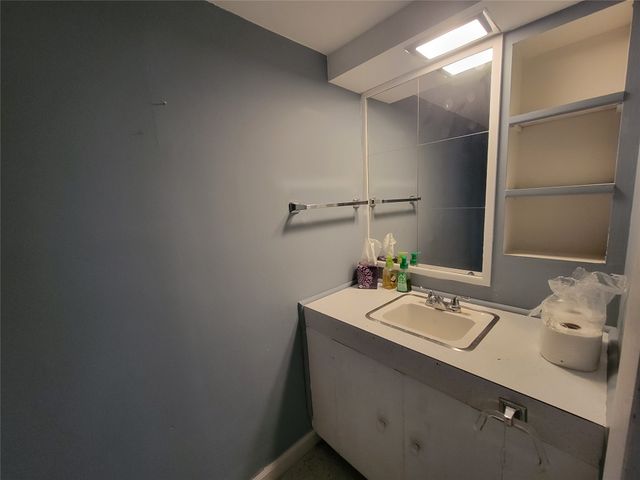 2609 FRONTENAC Drive, Erie, PA 16511