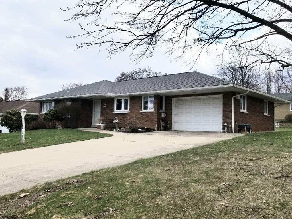 2609 FRONTENAC Drive, Erie, PA 16511