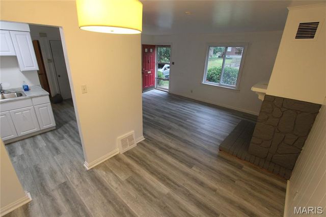 2437 Shannon, Jennings, MO 63136