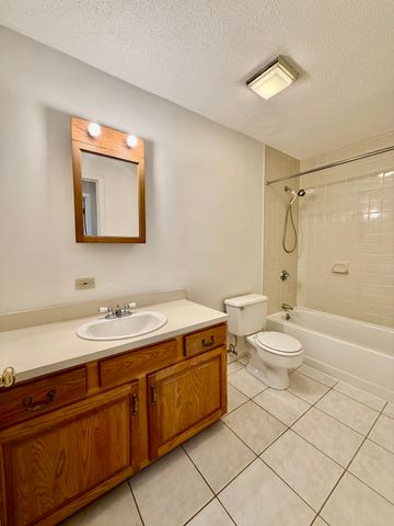 314 Riverside Avenue 304, Medford, MA 02155