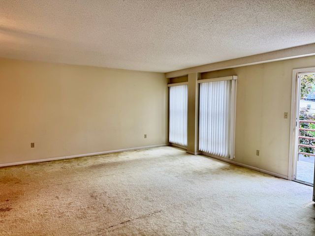 314 Riverside Avenue 304, Medford, MA 02155
