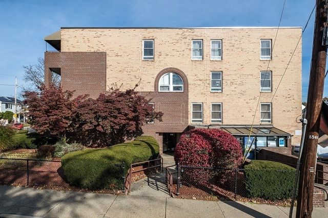 314 Riverside Avenue 304, Medford, MA 02155