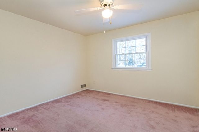 3 Maple Ct, East Hanover Twp., NJ 07936