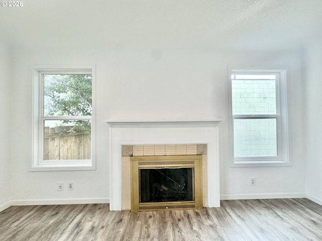 13533 Se DIVISION St, Portland, OR 97236