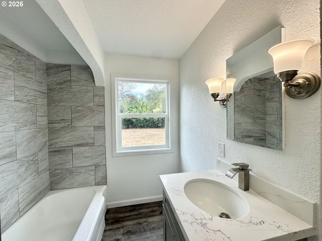13533 Se DIVISION St, Portland, OR 97236