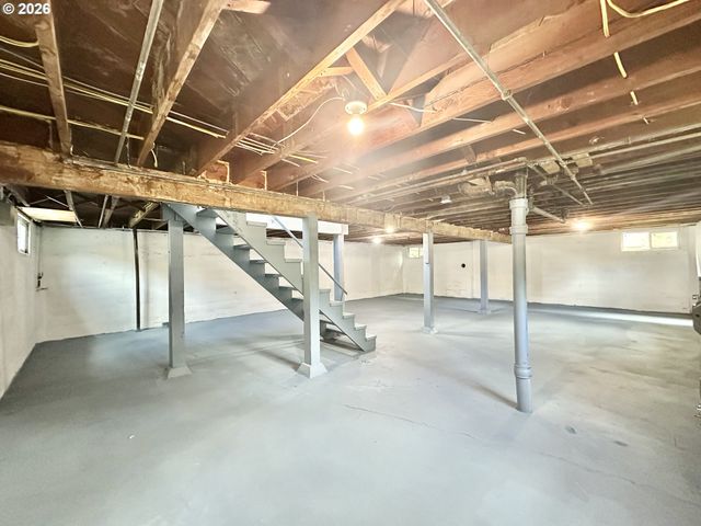 13533 Se DIVISION St, Portland, OR 97236